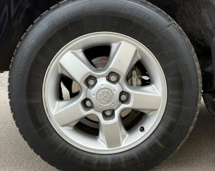 Серый Тойота Ленд Крузер 100, объемом двигателя 4.7 л и пробегом 377 тыс. км за 9500 $, фото 9 на Automoto.ua