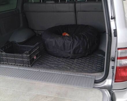 Серый Тойота Ленд Крузер 100, объемом двигателя 4.7 л и пробегом 291 тыс. км за 16199 $, фото 8 на Automoto.ua