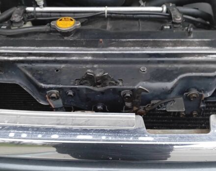 Серый Тойота Ленд Крузер 100, объемом двигателя 4.7 л и пробегом 291 тыс. км за 16199 $, фото 16 на Automoto.ua