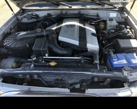 Сірий Тойота Ленд Крузер 100, об'ємом двигуна 4.7 л та пробігом 227 тис. км за 15000 $, фото 2 на Automoto.ua