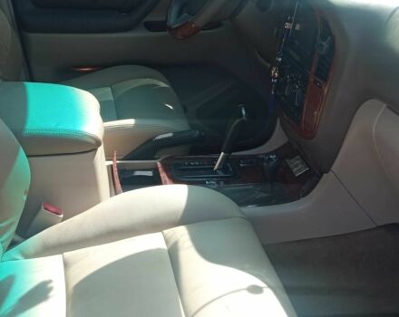 Серый Тойота Ленд Крузер 100, объемом двигателя 4.7 л и пробегом 430 тыс. км за 11200 $, фото 7 на Automoto.ua