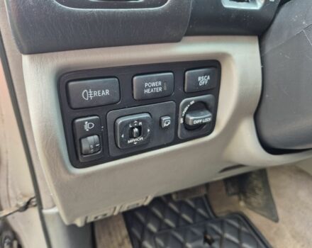 Серый Тойота Ленд Крузер 100, объемом двигателя 4.2 л и пробегом 453 тыс. км за 16500 $, фото 13 на Automoto.ua