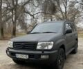 Серый Тойота Ленд Крузер 100, объемом двигателя 4.7 л и пробегом 415 тыс. км за 13000 $, фото 1 на Automoto.ua