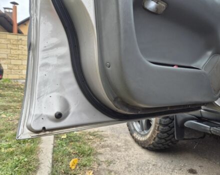 Серый Тойота Ленд Крузер 100, объемом двигателя 4.2 л и пробегом 453 тыс. км за 16500 $, фото 10 на Automoto.ua