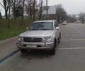 Серый Тойота Ленд Крузер 100, объемом двигателя 4.7 л и пробегом 291 тыс. км за 16199 $, фото 1 на Automoto.ua