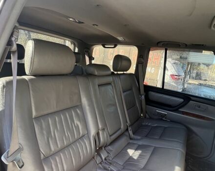 Серый Тойота Ленд Крузер 100, объемом двигателя 4.7 л и пробегом 370 тыс. км за 13500 $, фото 6 на Automoto.ua