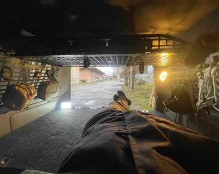 Серый Тойота Ленд Крузер 100, объемом двигателя 4.7 л и пробегом 333 тыс. км за 14800 $, фото 8 на Automoto.ua