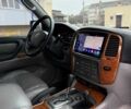 Серый Тойота Ленд Крузер 100, объемом двигателя 4.7 л и пробегом 377 тыс. км за 9500 $, фото 17 на Automoto.ua