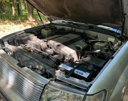 Серый Тойота Ленд Крузер 100, объемом двигателя 4.7 л и пробегом 250 тыс. км за 15999 $, фото 6 на Automoto.ua