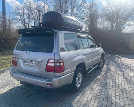 Серый Тойота Ленд Крузер 100, объемом двигателя 4.7 л и пробегом 333 тыс. км за 14800 $, фото 2 на Automoto.ua