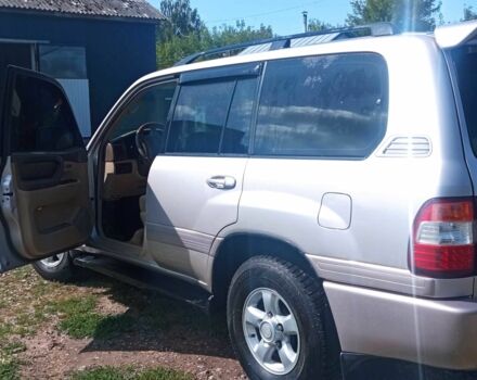 Серый Тойота Ленд Крузер 100, объемом двигателя 4.7 л и пробегом 430 тыс. км за 11200 $, фото 1 на Automoto.ua