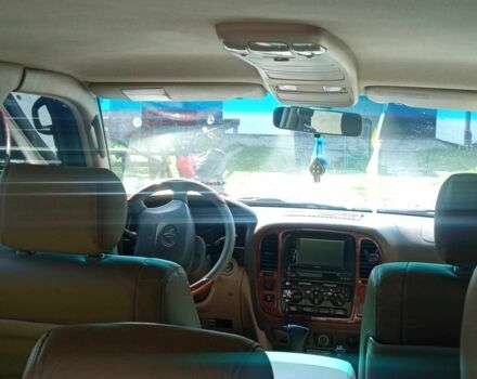 Серый Тойота Ленд Крузер 100, объемом двигателя 4.7 л и пробегом 430 тыс. км за 11200 $, фото 5 на Automoto.ua