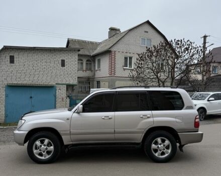 Серый Тойота Ленд Крузер 100, объемом двигателя 4.7 л и пробегом 377 тыс. км за 9500 $, фото 8 на Automoto.ua