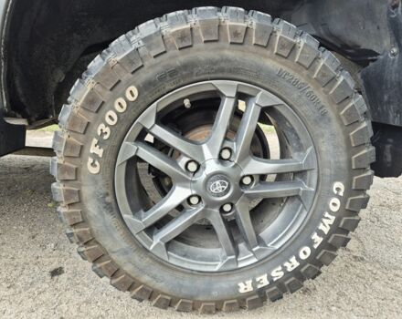 Серый Тойота Ленд Крузер 100, объемом двигателя 4.2 л и пробегом 453 тыс. км за 16500 $, фото 9 на Automoto.ua