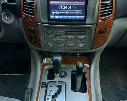 Серый Тойота Ленд Крузер 100, объемом двигателя 4.7 л и пробегом 440 тыс. км за 12500 $, фото 15 на Automoto.ua