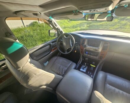 Серый Тойота Ленд Крузер 100, объемом двигателя 4.7 л и пробегом 265 тыс. км за 16700 $, фото 16 на Automoto.ua