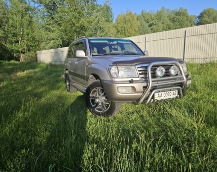 Серый Тойота Ленд Крузер 100, объемом двигателя 4.7 л и пробегом 265 тыс. км за 16700 $, фото 10 на Automoto.ua