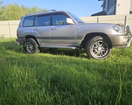 Серый Тойота Ленд Крузер 100, объемом двигателя 4.7 л и пробегом 265 тыс. км за 16700 $, фото 8 на Automoto.ua