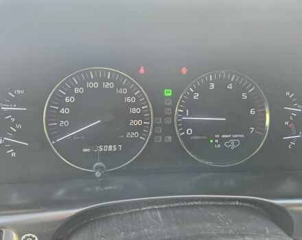 Серый Тойота Ленд Крузер 100, объемом двигателя 4.7 л и пробегом 265 тыс. км за 16700 $, фото 23 на Automoto.ua