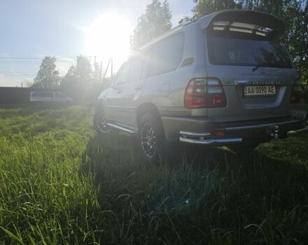 Серый Тойота Ленд Крузер 100, объемом двигателя 4.7 л и пробегом 265 тыс. км за 16700 $, фото 3 на Automoto.ua