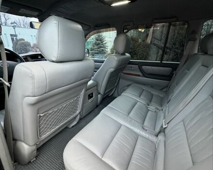 Серый Тойота Ленд Крузер 100, объемом двигателя 4.7 л и пробегом 440 тыс. км за 12500 $, фото 8 на Automoto.ua