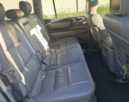 Серый Тойота Ленд Крузер 100, объемом двигателя 4.7 л и пробегом 265 тыс. км за 16700 $, фото 18 на Automoto.ua