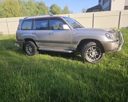 Серый Тойота Ленд Крузер 100, объемом двигателя 4.7 л и пробегом 265 тыс. км за 16700 $, фото 7 на Automoto.ua