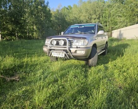 Серый Тойота Ленд Крузер 100, объемом двигателя 4.7 л и пробегом 265 тыс. км за 16700 $, фото 1 на Automoto.ua