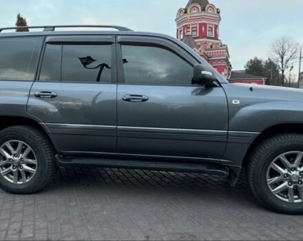 Серый Тойота Ленд Крузер 100, объемом двигателя 4.7 л и пробегом 440 тыс. км за 12500 $, фото 3 на Automoto.ua