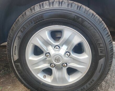 Серый Тойота Ленд Крузер 100, объемом двигателя 4.7 л и пробегом 343 тыс. км за 16900 $, фото 8 на Automoto.ua