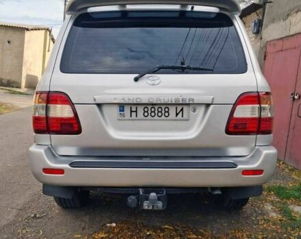Серый Тойота Ленд Крузер 100, объемом двигателя 4.2 л и пробегом 363 тыс. км за 23500 $, фото 2 на Automoto.ua