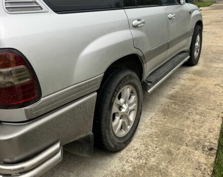 Серый Тойота Ленд Крузер 100, объемом двигателя 4.7 л и пробегом 335 тыс. км за 26500 $, фото 6 на Automoto.ua