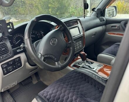 Серый Тойота Ленд Крузер 100, объемом двигателя 4.7 л и пробегом 335 тыс. км за 26500 $, фото 15 на Automoto.ua