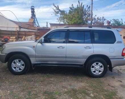 Серый Тойота Ленд Крузер 100, объемом двигателя 4.7 л и пробегом 343 тыс. км за 16900 $, фото 12 на Automoto.ua