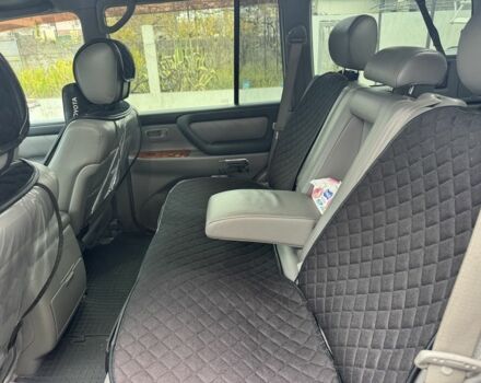 Серый Тойота Ленд Крузер 100, объемом двигателя 4.7 л и пробегом 335 тыс. км за 26500 $, фото 12 на Automoto.ua