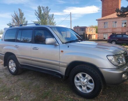 Серый Тойота Ленд Крузер 100, объемом двигателя 4.7 л и пробегом 343 тыс. км за 16900 $, фото 1 на Automoto.ua