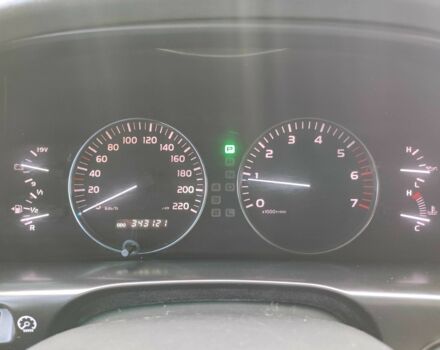 Серый Тойота Ленд Крузер 100, объемом двигателя 4.7 л и пробегом 343 тыс. км за 16900 $, фото 14 на Automoto.ua