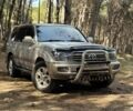 Серый Тойота Ленд Крузер 100, объемом двигателя 4.7 л и пробегом 335 тыс. км за 26500 $, фото 1 на Automoto.ua