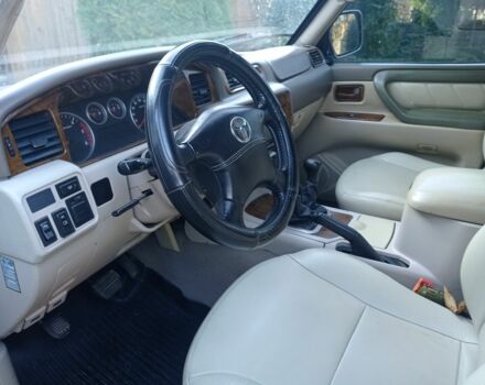 Серый Тойота Ленд Крузер 100, объемом двигателя 2.8 л и пробегом 210 тыс. км за 9999 $, фото 4 на Automoto.ua