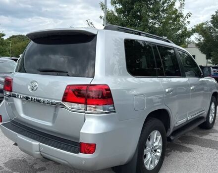 Серый Тойота Ленд Крузер 100, объемом двигателя 5.7 л и пробегом 42 тыс. км за 13000 $, фото 6 на Automoto.ua