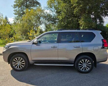 Серый Тойота Ленд Крузер 100, объемом двигателя 2.8 л и пробегом 12 тыс. км за 32000 $, фото 4 на Automoto.ua