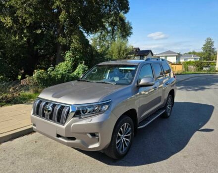 Серый Тойота Ленд Крузер 100, объемом двигателя 2.8 л и пробегом 12 тыс. км за 32000 $, фото 2 на Automoto.ua