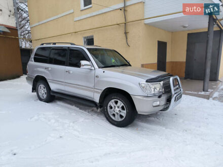 Тойота Ленд Крузер 100 2002 в Андрушевке на Automoto.ua Серый Тойота Ленд Крузер 100, объемом двигателя 4.7 л и пробегом 360 тыс. км за 12700 $, фото 1 на Automoto.ua