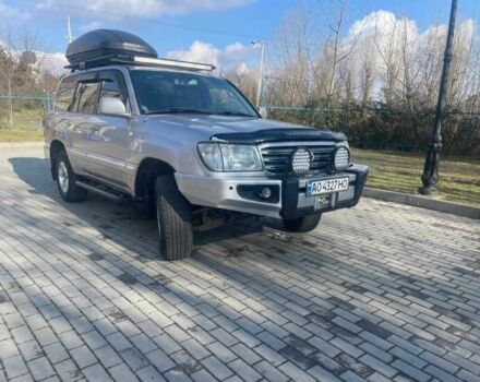 Сірий Тойота Ленд Крузер 100, об'ємом двигуна 4.7 л та пробігом 333 тис. км за 14800 $, фото 1 на Automoto.ua