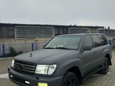 Серый Тойота Ленд Крузер 100, объемом двигателя 0 л и пробегом 275 тыс. км за 11300 $, фото 1 на Automoto.ua