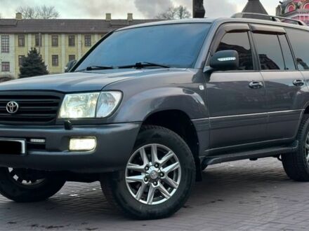 Тойота Ленд Крузер 100 2004 у Дніпро (Дніпропетровську) на Automoto.ua Сірий Тойота Ленд Крузер 100, об'ємом двигуна 4.7 л та пробігом 435 тис. км за 12999 $, фото 1 на Automoto.ua