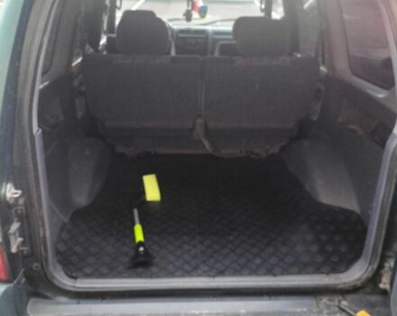 Зеленый Тойота Ленд Крузер 100, объемом двигателя 3 л и пробегом 440 тыс. км за 6000 $, фото 9 на Automoto.ua