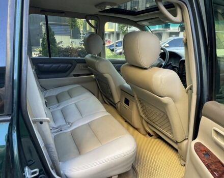 Зеленый Тойота Ленд Крузер 100, объемом двигателя 4.7 л и пробегом 400 тыс. км за 8800 $, фото 10 на Automoto.ua