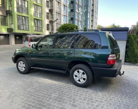 Зеленый Тойота Ленд Крузер 100, объемом двигателя 4.7 л и пробегом 400 тыс. км за 8800 $, фото 2 на Automoto.ua