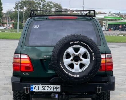 Зеленый Тойота Ленд Крузер 100, объемом двигателя 4.2 л и пробегом 460 тыс. км за 13999 $, фото 2 на Automoto.ua